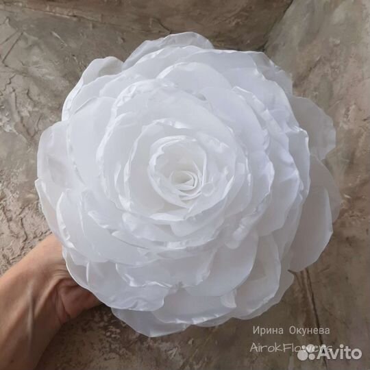 Большая брошь из ткани