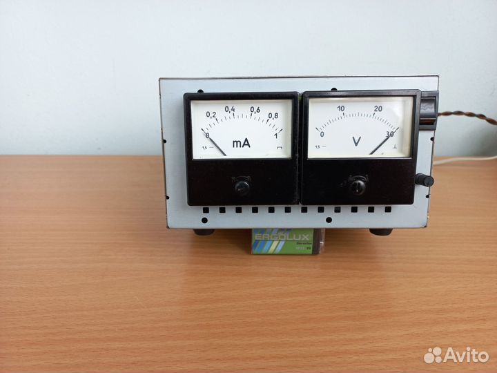 Блок питания 1-30В 5А