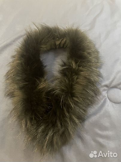 Ворот из черного песца