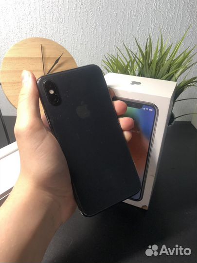 iPhone X, 64 ГБ