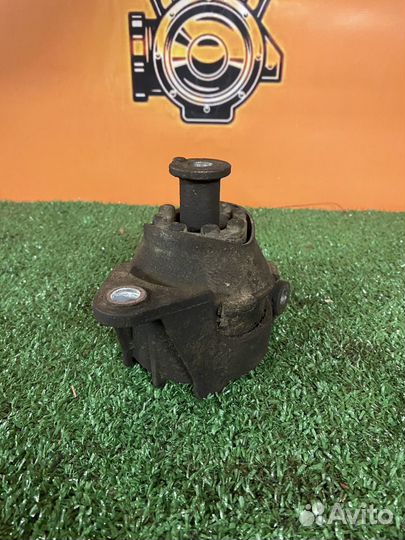 Опора двигателя задняя Opel Astra H 1.8