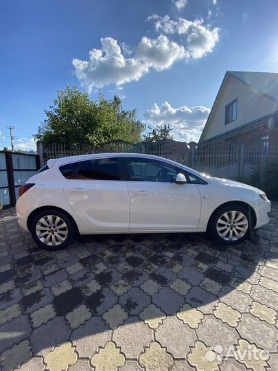 Opel Astra 1.6 AT, 2010, 154 000 км