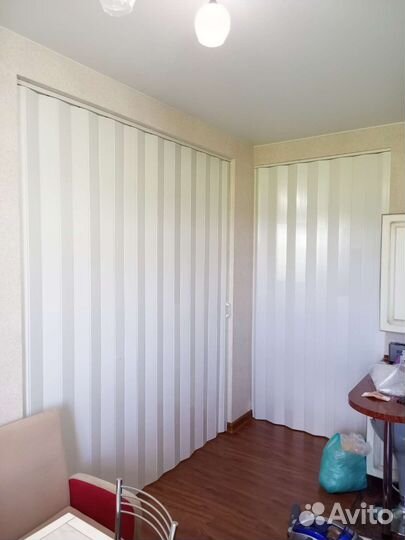 Складная дверь гармошка, перегородка