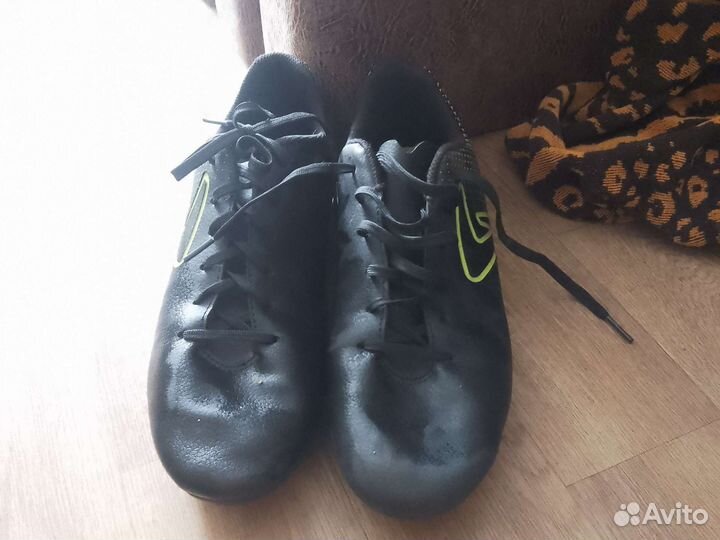 Бутсы шиповоные