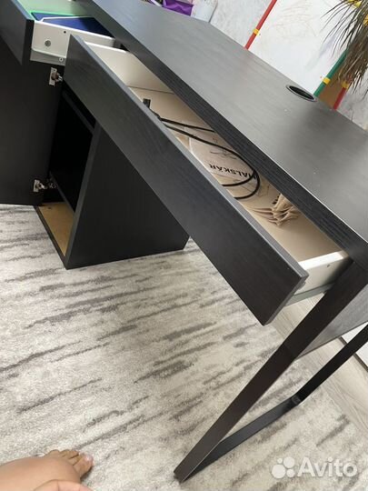 Компьютерный стол IKEA