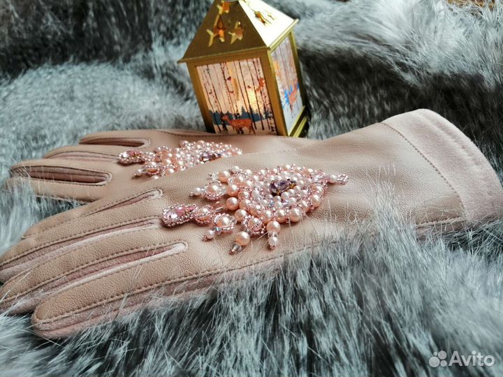 Перчатки женские новые