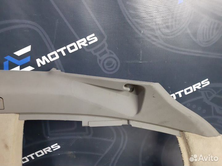 Обшивка багажника правая Audi A6 C6 AUK 2005