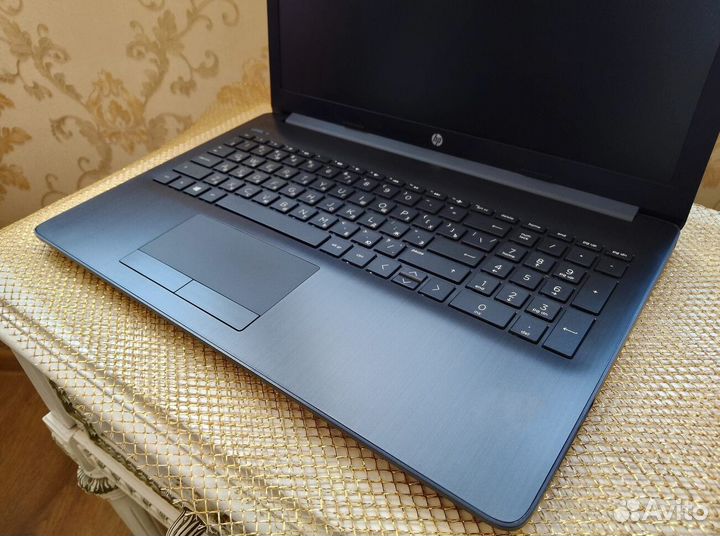 Потрясающий ноутбук HP для учебы и игр как новый