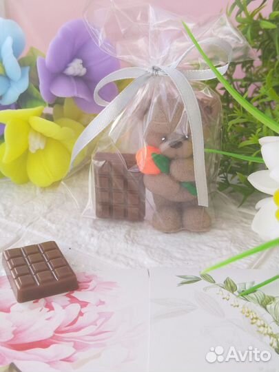 Мыло ручной работы. Мишка с тюльпаном