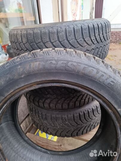 Bridgestone Blizzak Spike-01 235/55 R16 103T