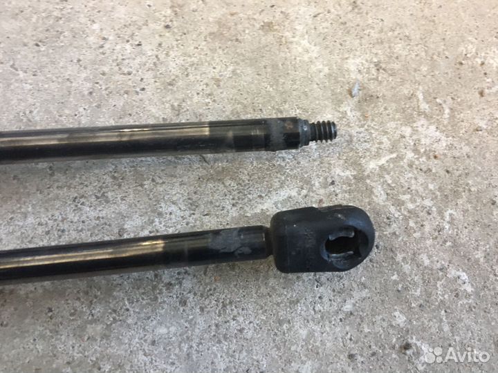 Амортизатор багажника Volkswagen T4 (5400)