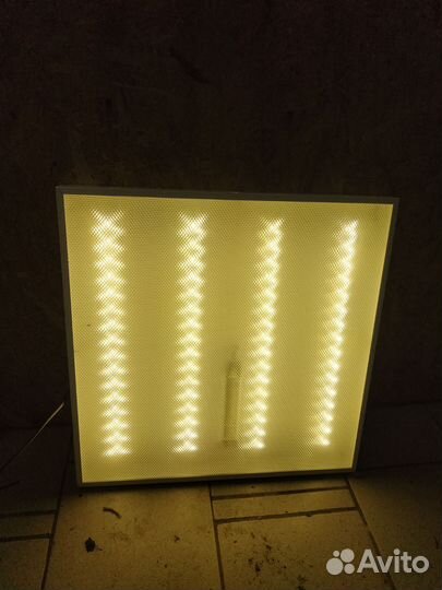 Светильник потолочный светодиодный