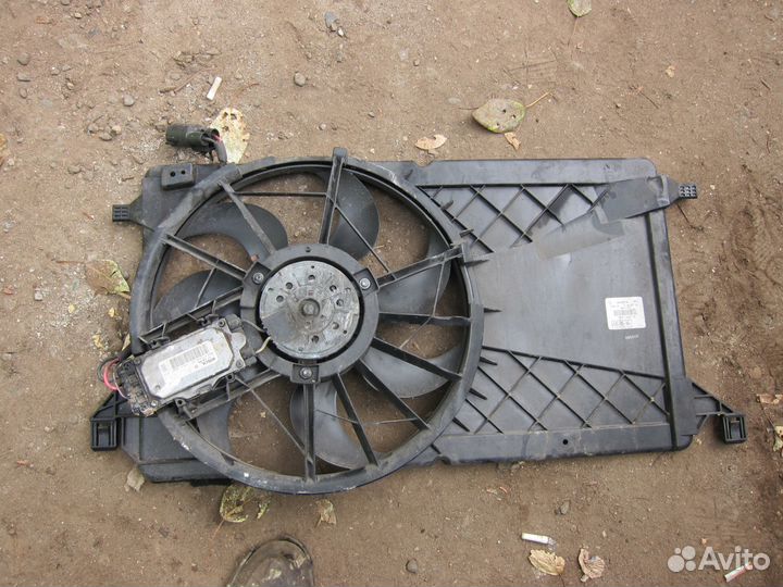 Вентилятор охлаждения Форд Фокус 2 1.8-2.0