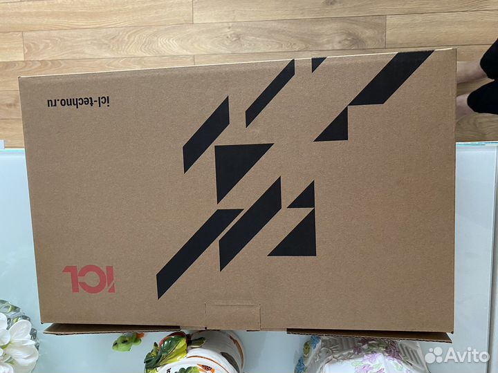 Ноутбук новый RAYbook ICL 1405