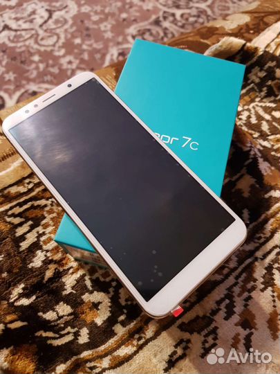 Телефон Honor