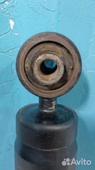 Амортизатор задний Opel Astra H 1.4 Z14XEP