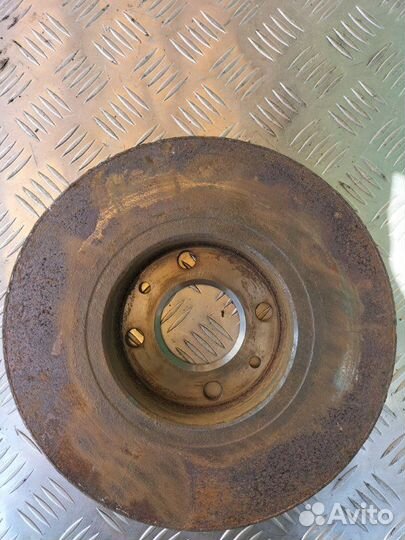 Тормозной диск передний передний Лада Largus