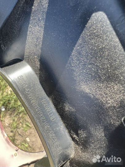 Консоль между сидений Toyota Rav4 ZSA44L 3ZR-FE