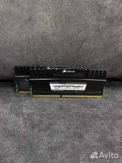Оперативная память - Corsair 16GB DDR3 1600Mhz