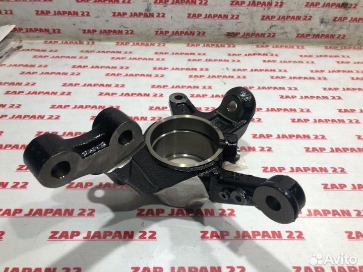 Кулак поворотный передний левый Toyota Rav4 ACA21