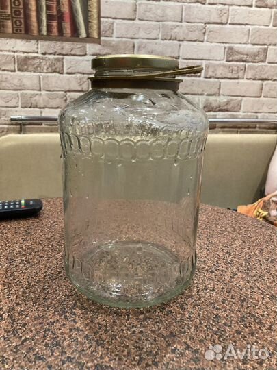 Банка 3-х литровая с закручивающейся крышкой