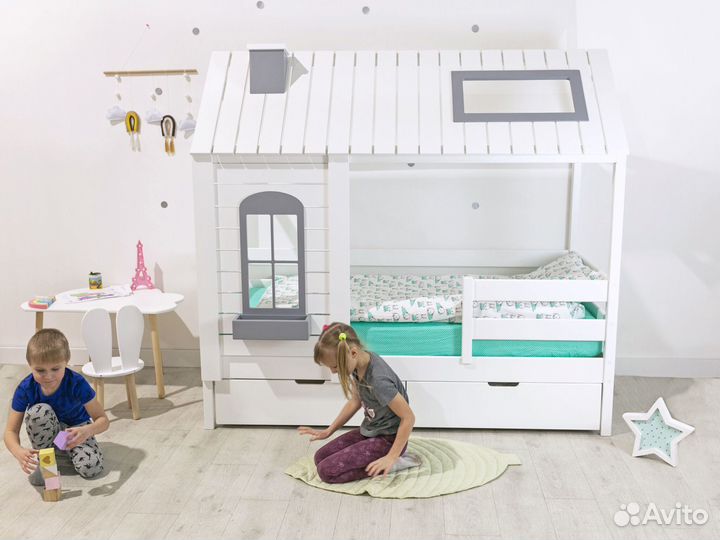 Детская кровать домик