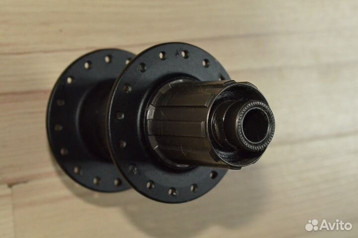 Втулка задняя Specialized под ось 12мм.32 сп