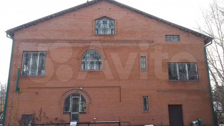 Коттедж 412 м² на участке 10,4 сот.