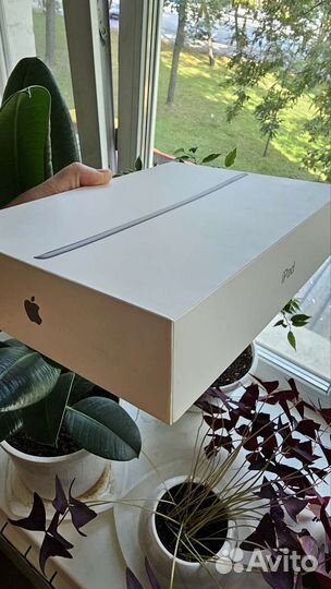 Коробка от apple iPad wi-fi 32gb
