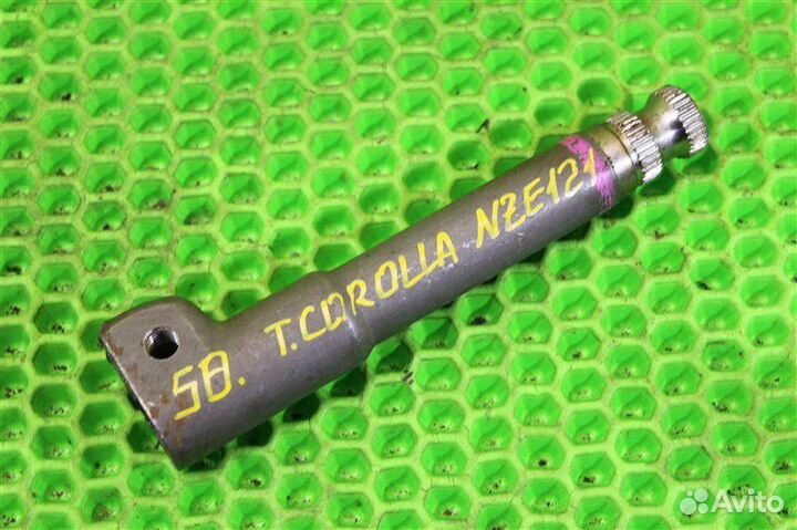 Карданчик рулевой Toyota Corolla Fielder NZE121