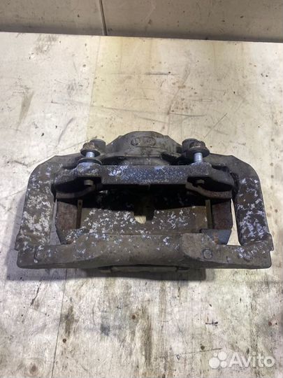 Суппорт передний левый Bmw 7-Series F01/F02 N54B30