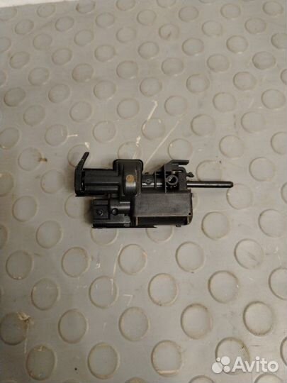 Активатор лючка бензобака Renault Fluence седан