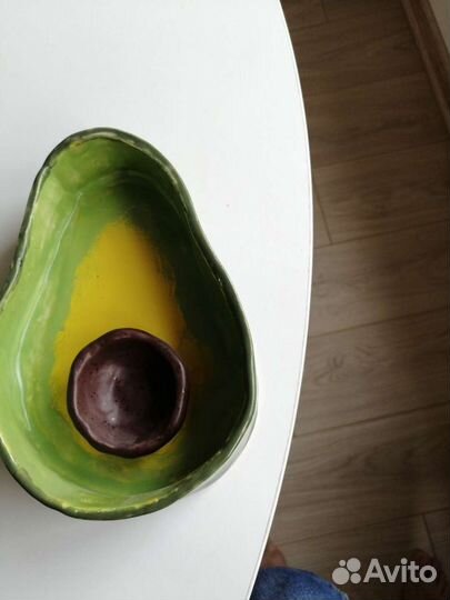 Тарелочка авокадо