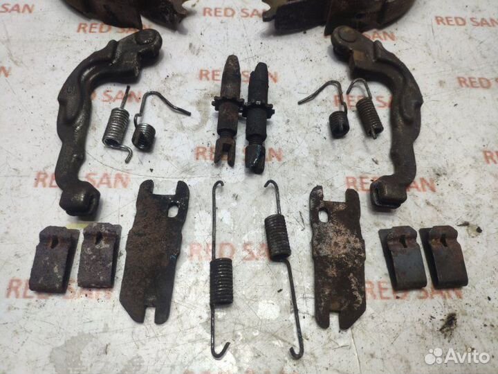 Механизм стояночного тормоза Toyota Rav 4 ALA30R