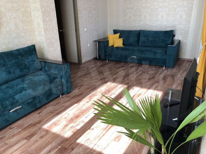 2-к. квартира, 70 м², 6/10 эт.