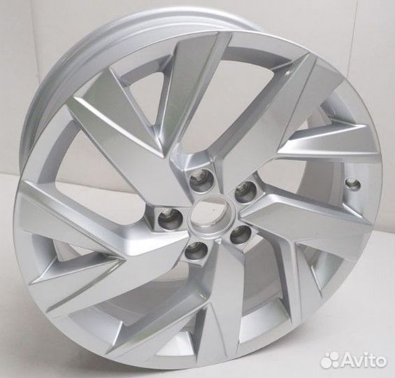Оригинальные литые диски R18 на VW Tiguan
