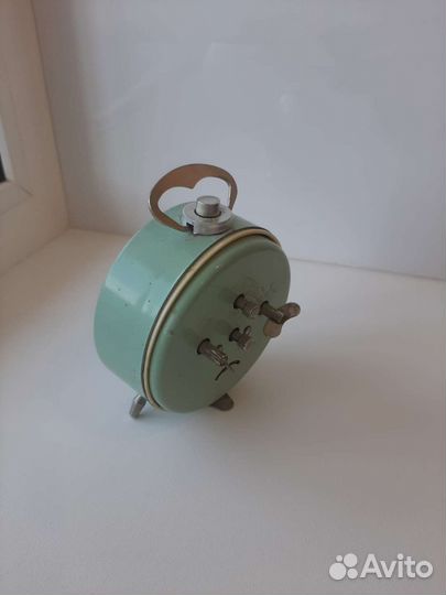 Часы будильник Витязь СССР