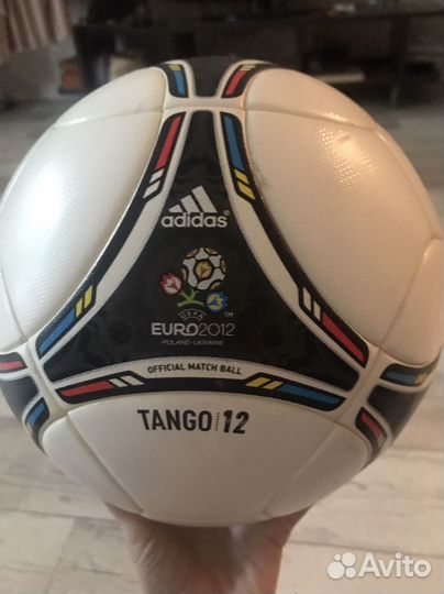 Футбольный мяч adidas Tango 12 evro 2012
