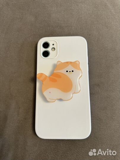 Чехлы для iPhone 11