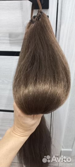 Волосы на резинке хвост