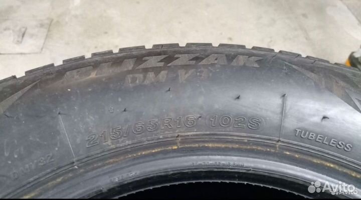 Bridgestone Blizzak DM-V3 215/65 R16 102S