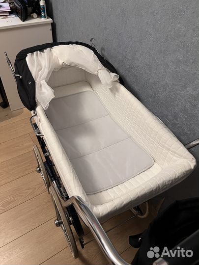 Детская коляска люлька Inglesina Classica