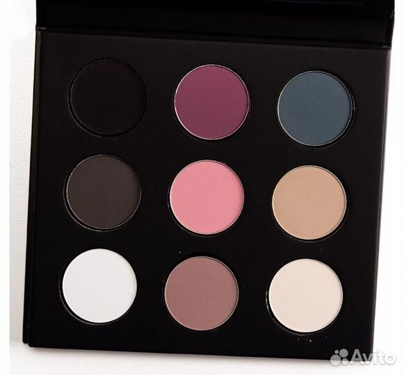 Палетка теней make up for ever