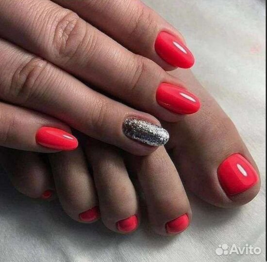 Нужна модель на маникюр