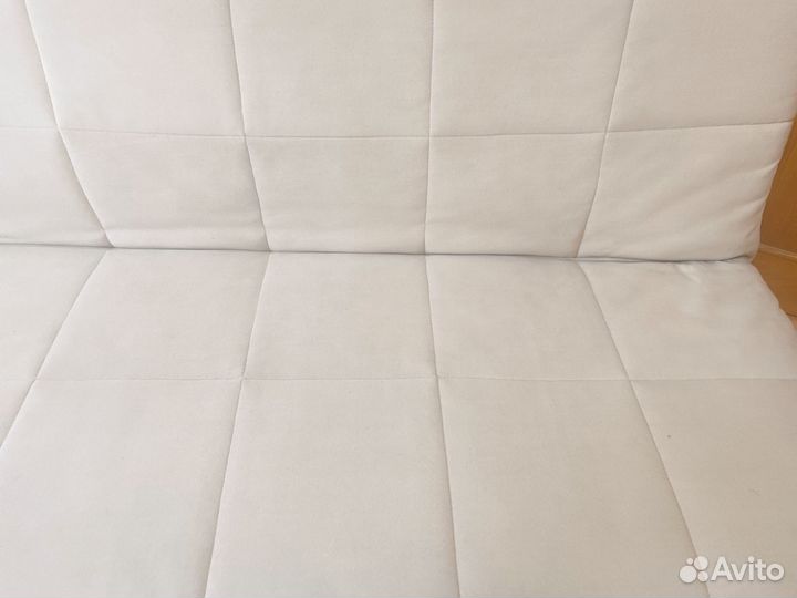 Диван раскладной, в отличном состоянии
