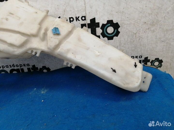 Бачок омывателя 4M51-13K163-AG Ford Focus