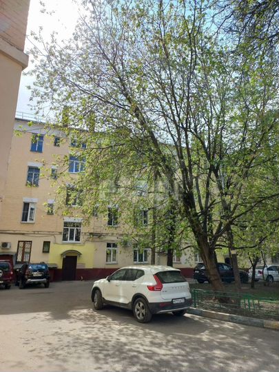 Комната 14 м² в 3-к., 4/4 эт.