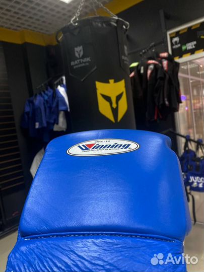 Боксерские перчатки Winning Blue