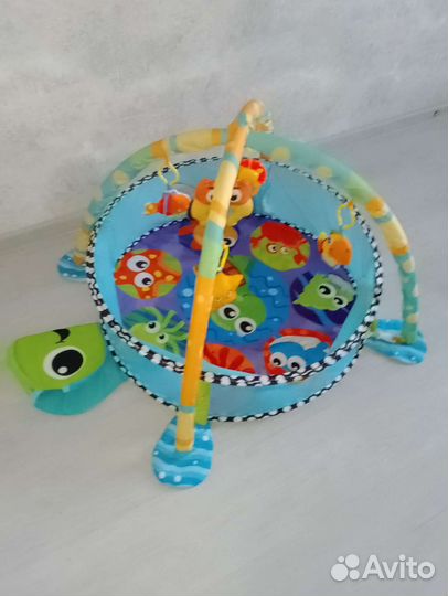 Развивающий коврик новый