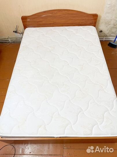 Спальный гарнитур бу